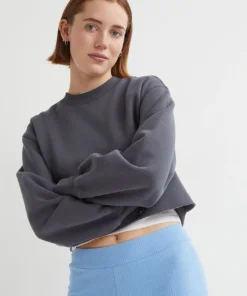 Alternative view of Women's Cropped SweatShirt